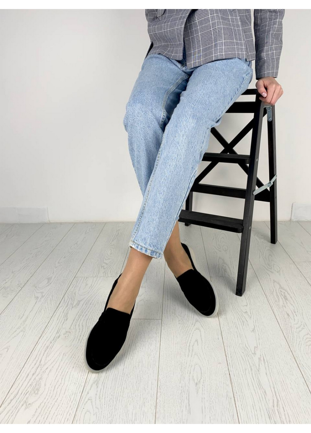 VZUTIK Замшеві жіночі лофери чорний з натуральна шкіра, україна — (276978341)