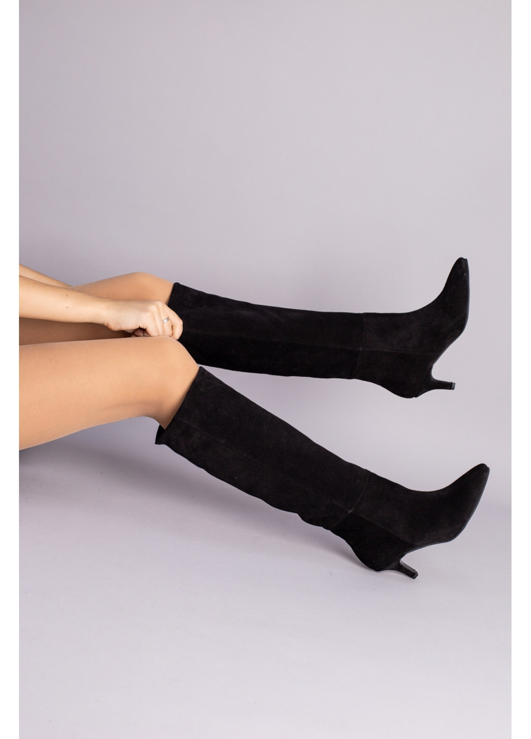 Осенние замшевые женские сапоги-трубы VZUTIK