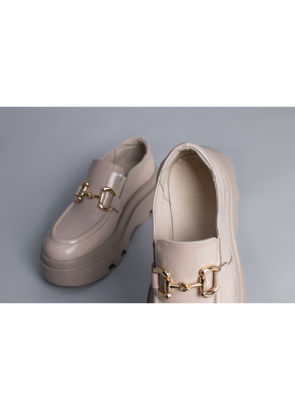 VZUTIK Шкіряні жіночі лофери бежевий з натуральна шкіра, україна — (276981205)