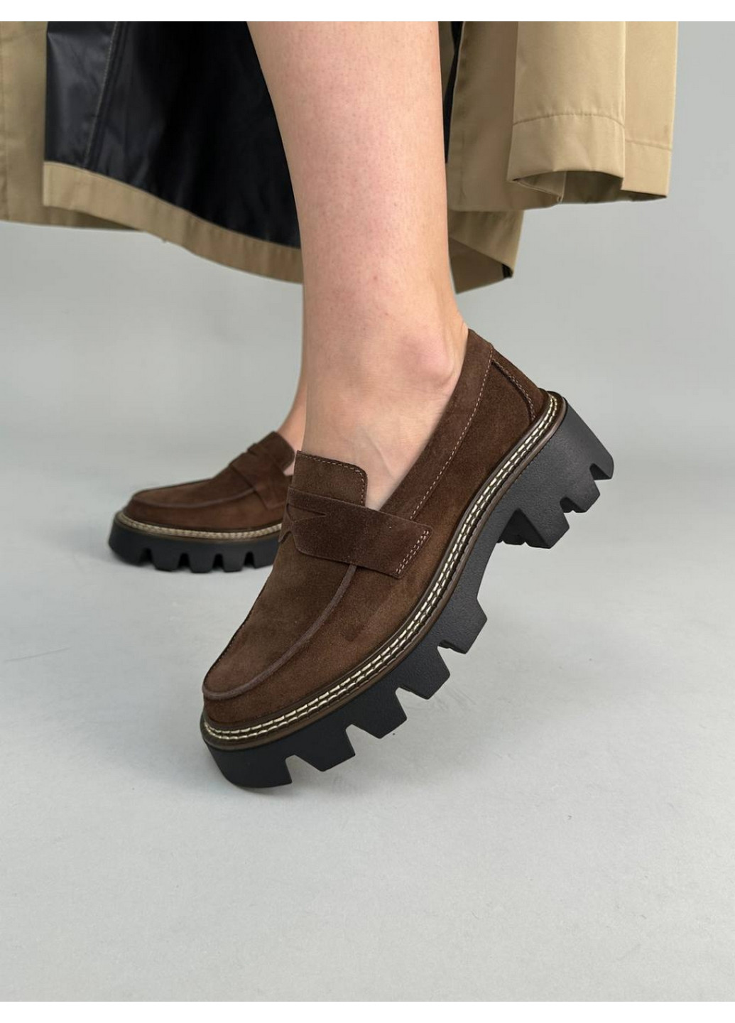 VZUTIK Замшевые женские лоферы темно-коричневый з натуральная кожа, украина — (276982352)