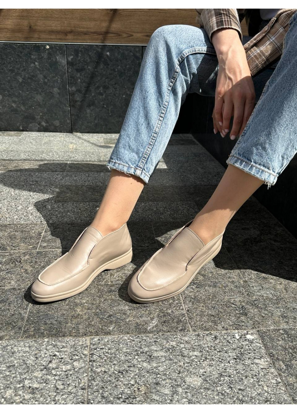 VZUTIK Шкіряні жіночі лофери бежевий з натуральна шкіра, україна — (276983339)