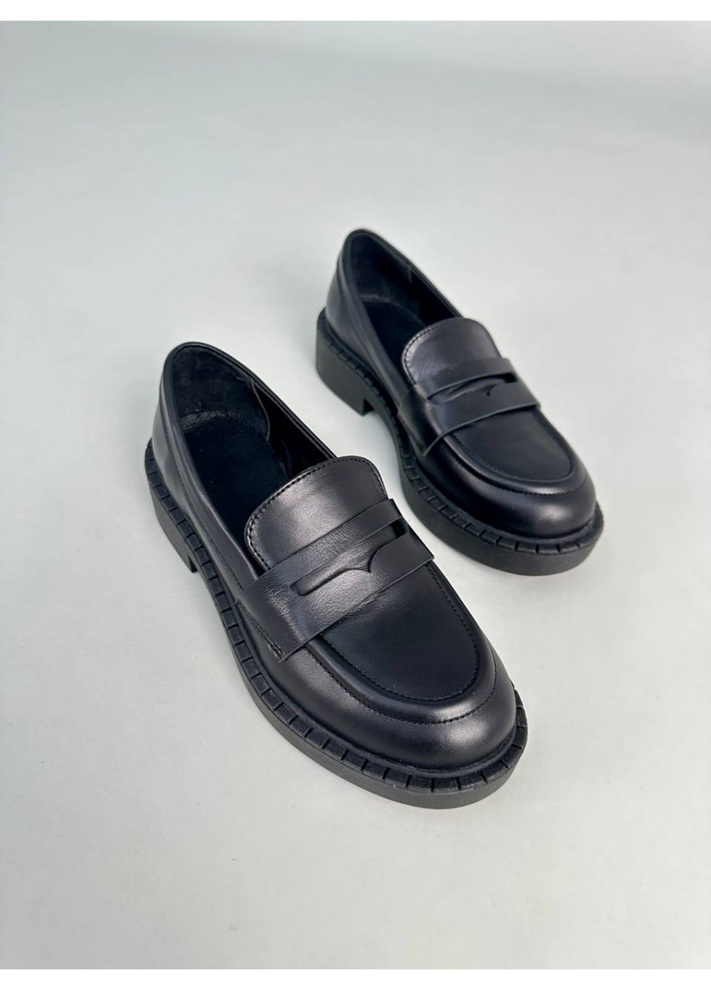 VZUTIK Шкіряні жіночі лофери чорний з натуральна шкіра, україна — (276980206)