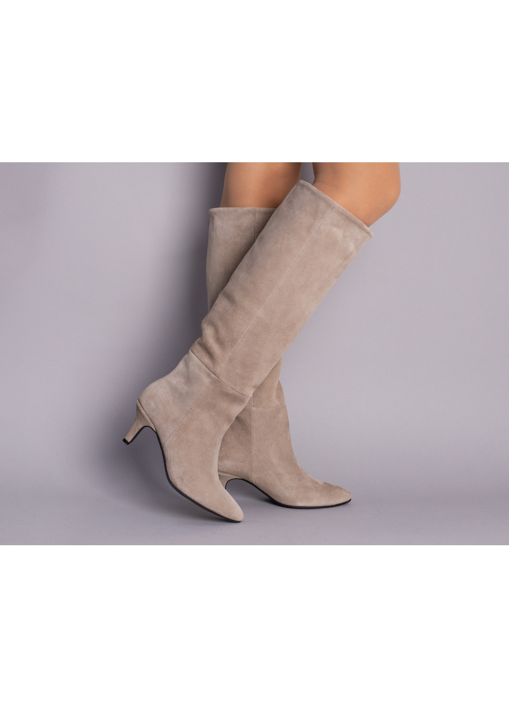 Осенние замшевые женские сапоги-трубы VZUTIK