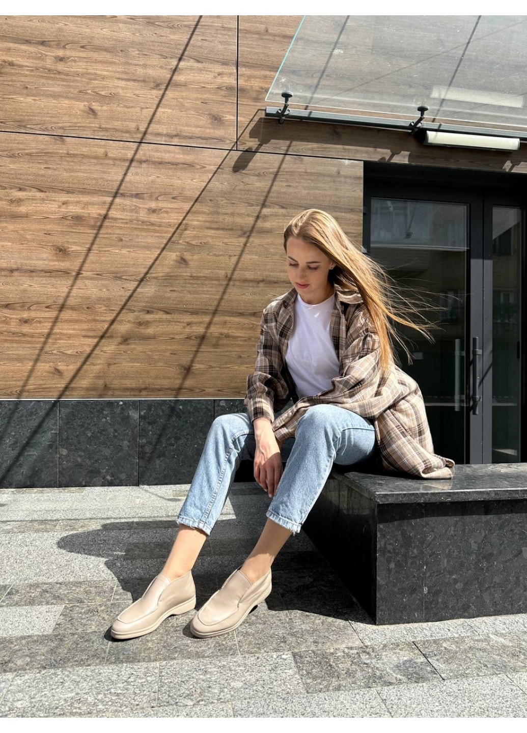 VZUTIK Кожаные женские лоферы бежевый з натуральная кожа, украина — (276978359)