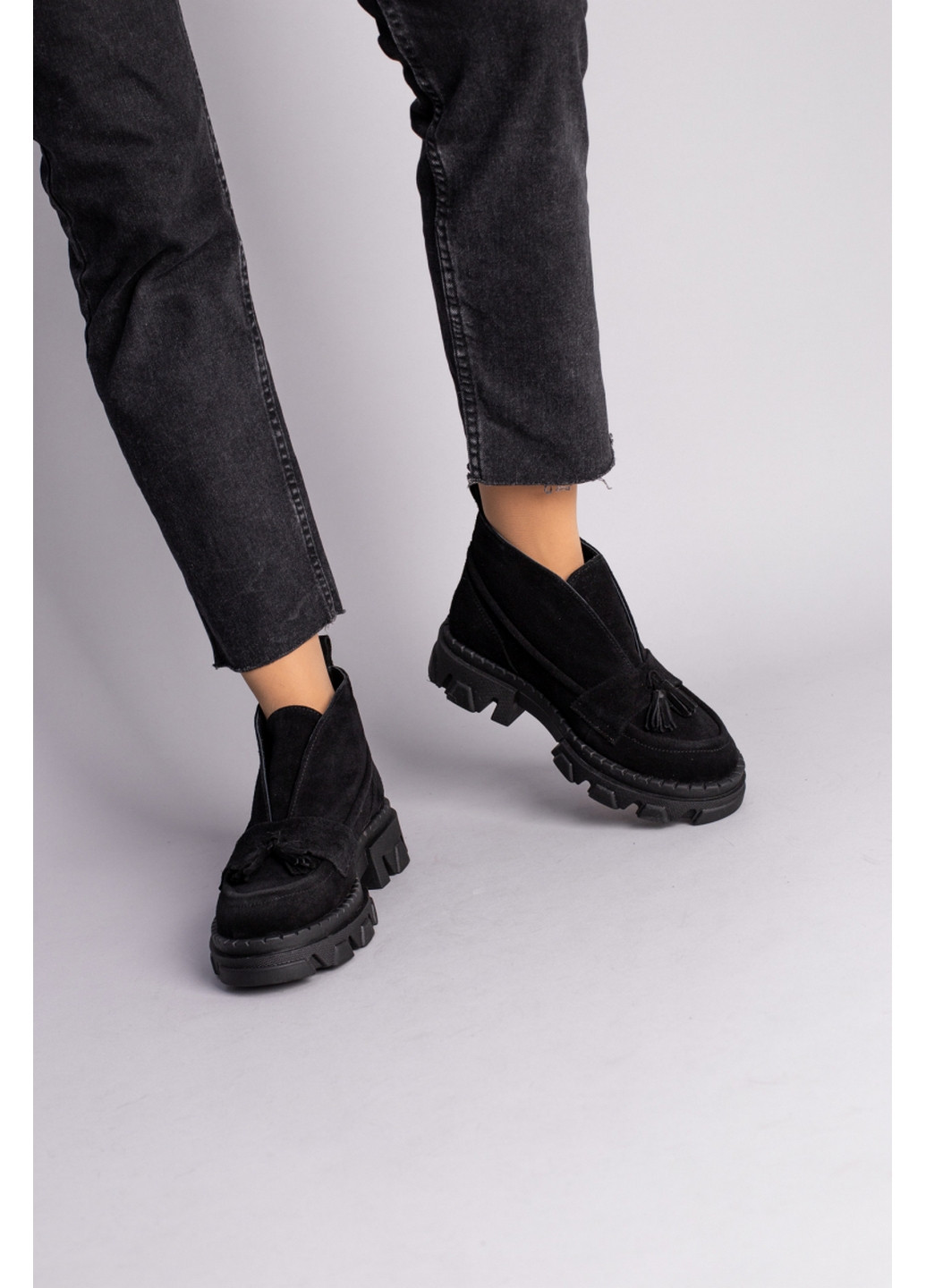 VZUTIK Замшеві жіночі лофери чорний з натуральна замша, україна — (276982384)