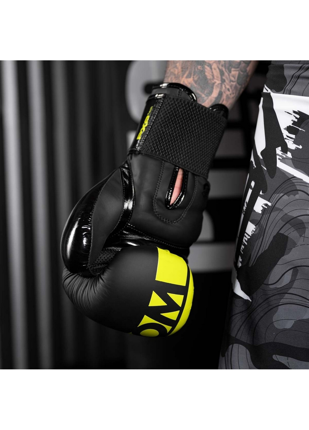 Боксерські рукавиці APEX Elastic Neon Phantom (276985904)