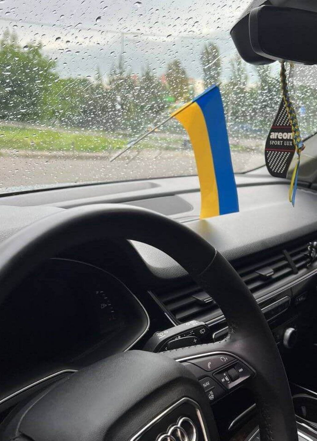 Флажок в авто на присоске Dobroznak прапорець настільний (277169389)