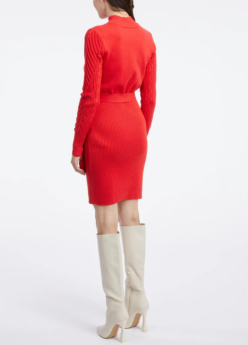 Красное повседневный платье Orsay с геометрическим узором