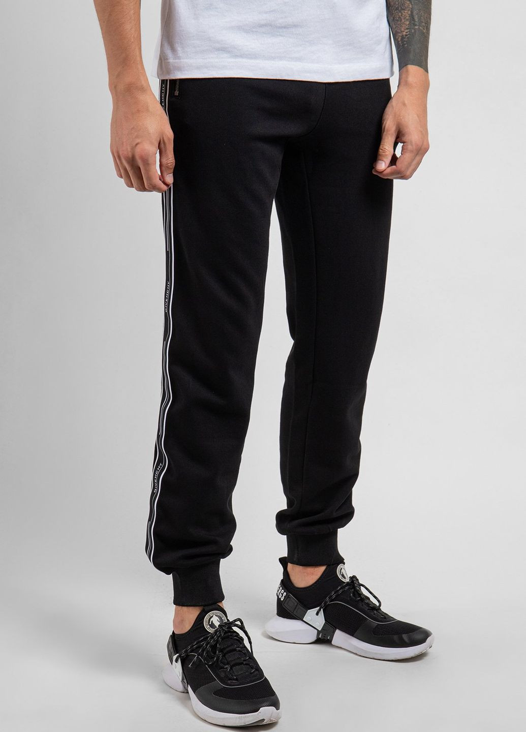 Черные кэжуал демисезонные брюки Givenchy