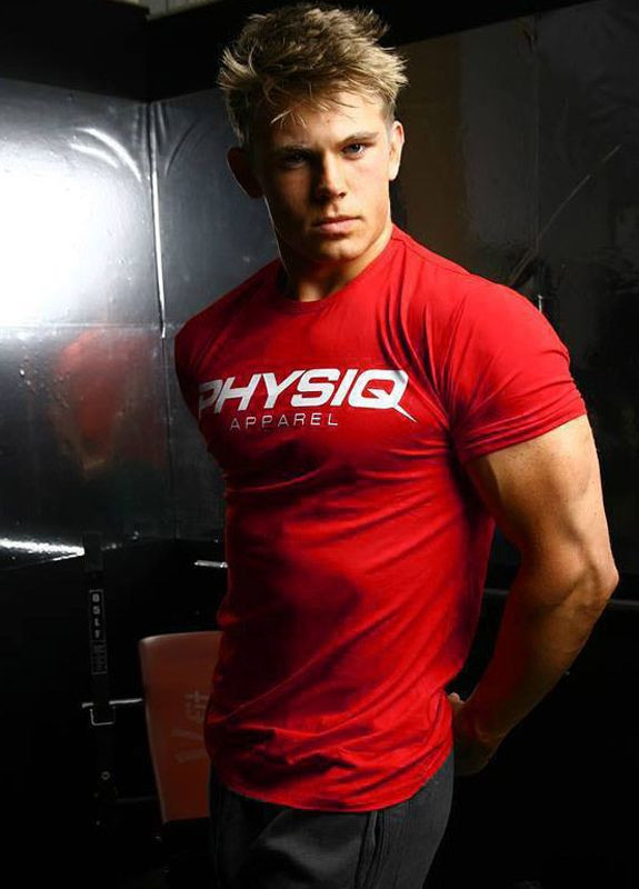 Красная мужская футболка Wolf Fitness