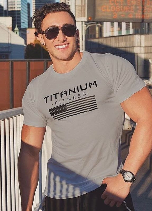 Серая мужская футболка Alpha