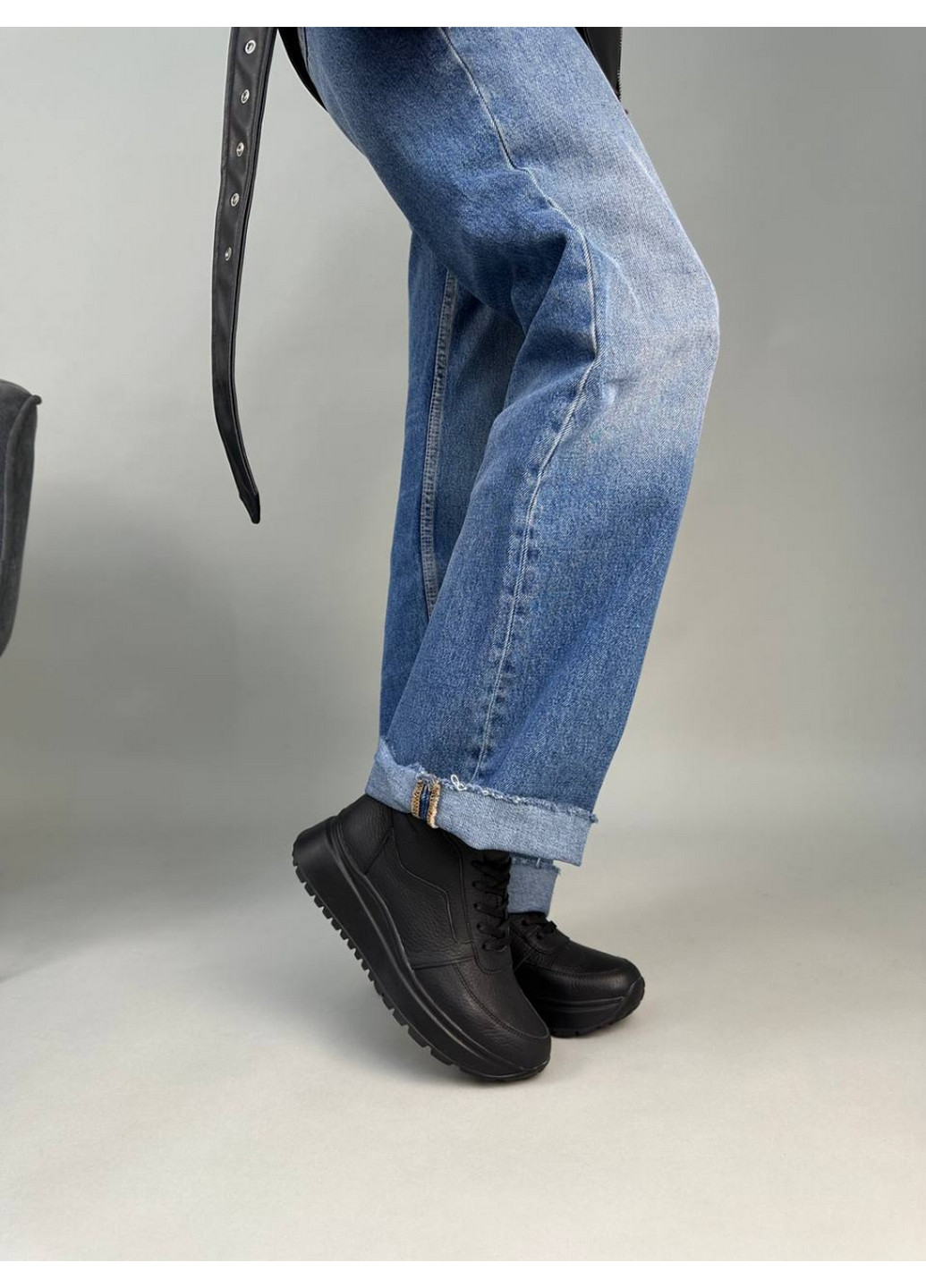 Шкіряні жіночі кросівки VZUTIK чорні всесезони (277690898)