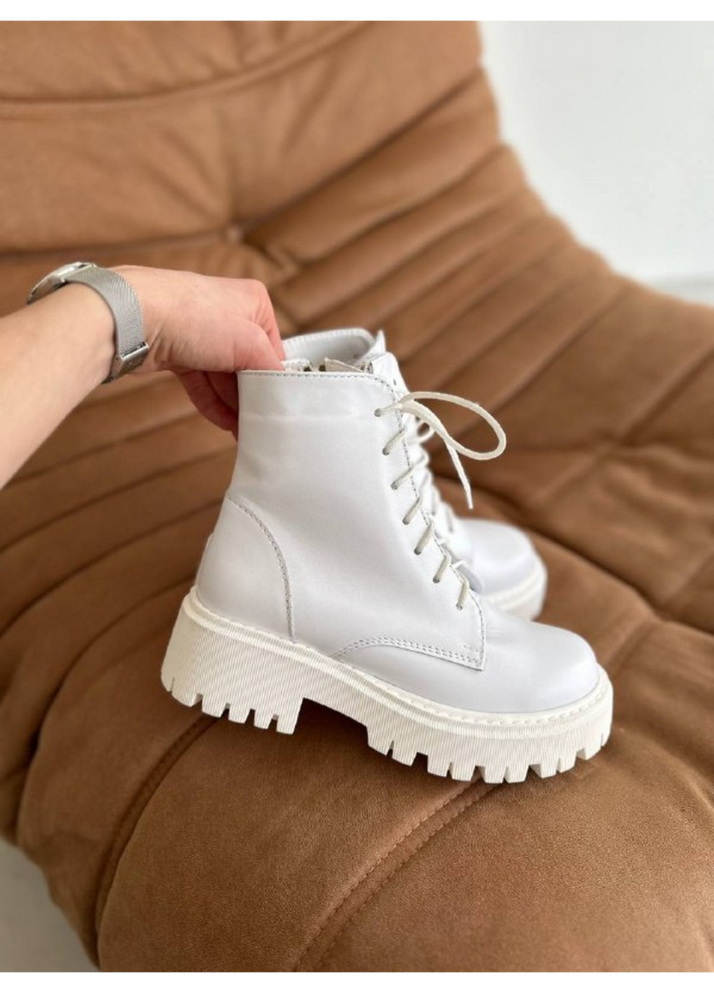 Осенние кожаные женские ботинки VZUTIK