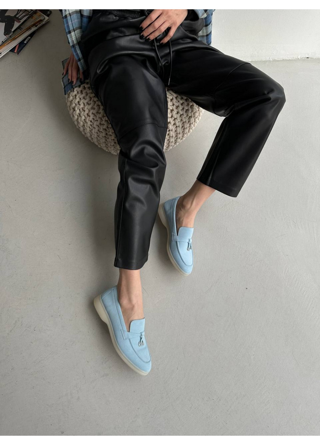 VZUTIK Замшевые женские лоферы голубой з натуральная замша, украина — всесезон (277690967)