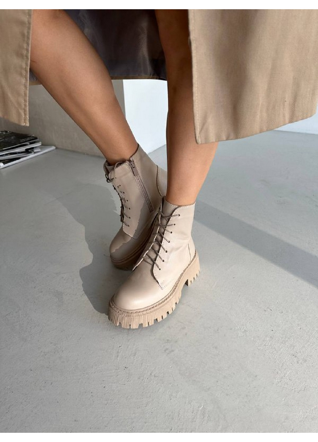 Осенние кожаные женские ботинки VZUTIK