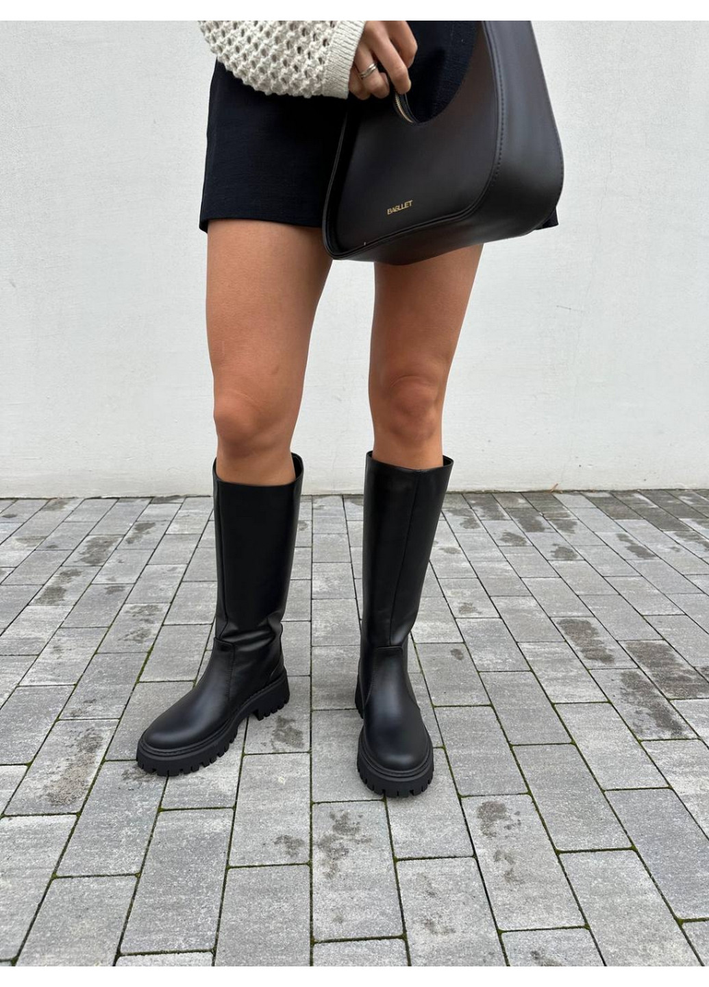 Осенние женские кожаные сапоги VZUTIK