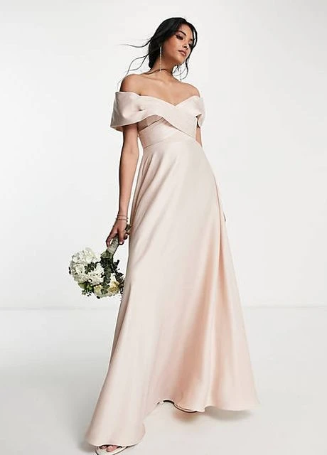 Розовое платье Asos