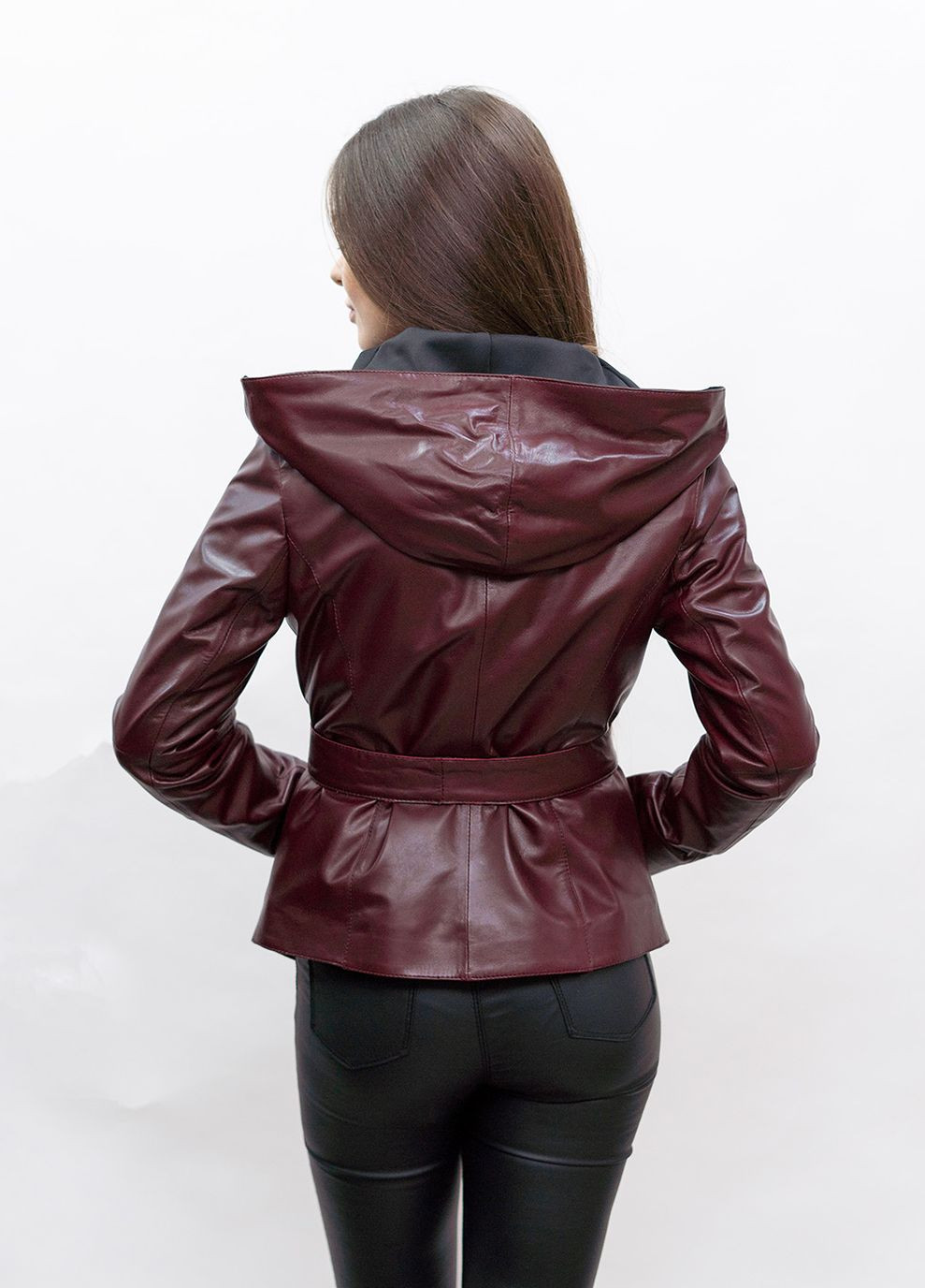 Темно-бордова демісезонна жіноча шкіряна куртка весна Fabio Monti