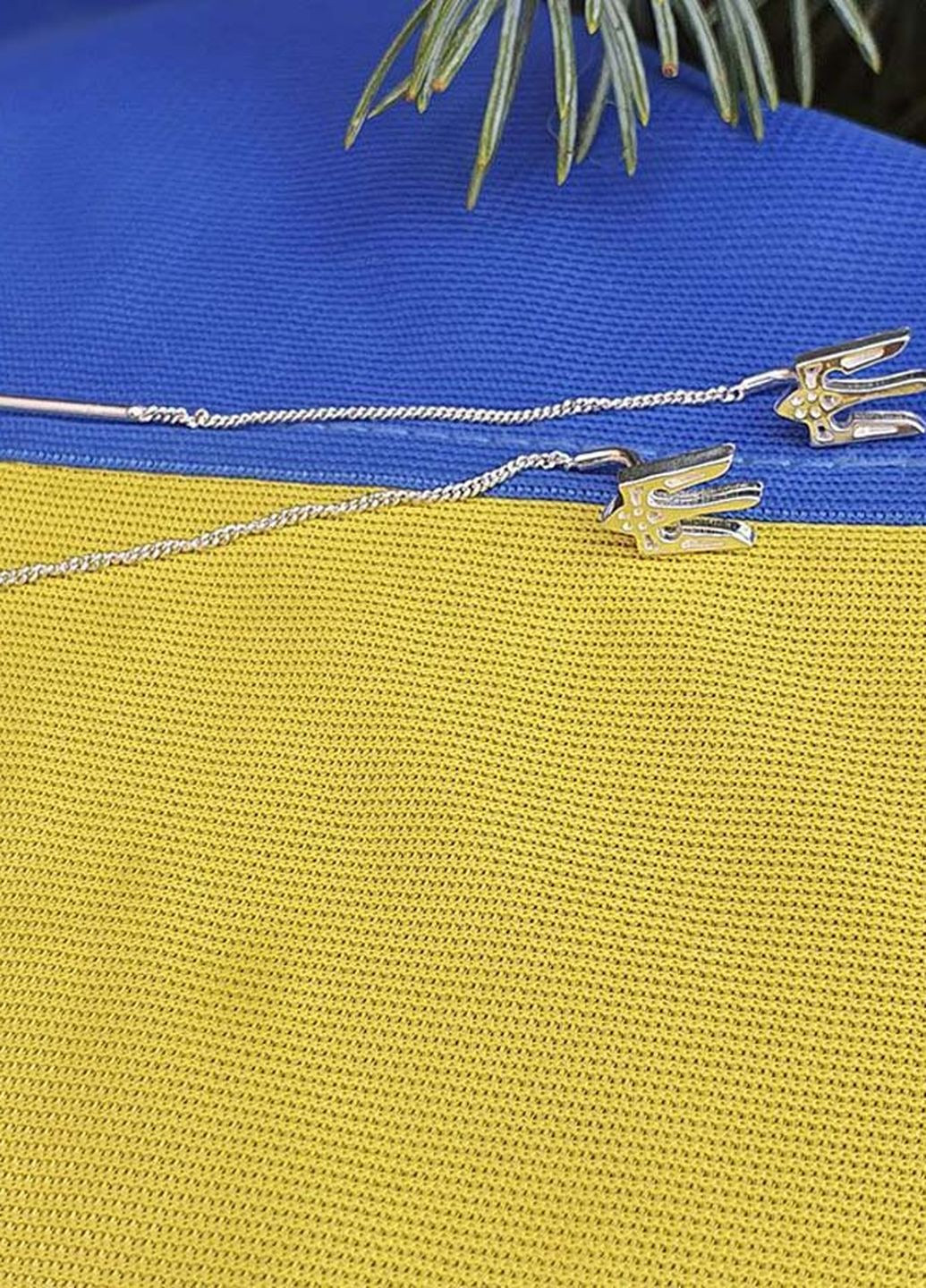 Серьги протяжки с гербом Украины 9193 Maxi Silver (277757111)