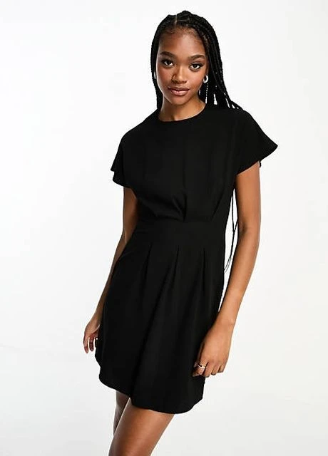 Черное платье Asos