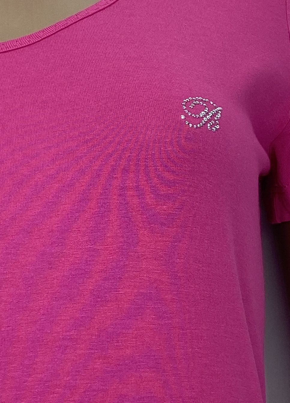 Фуксинова (колору Фукія) літня футболка з коротким рукавом Blumarine