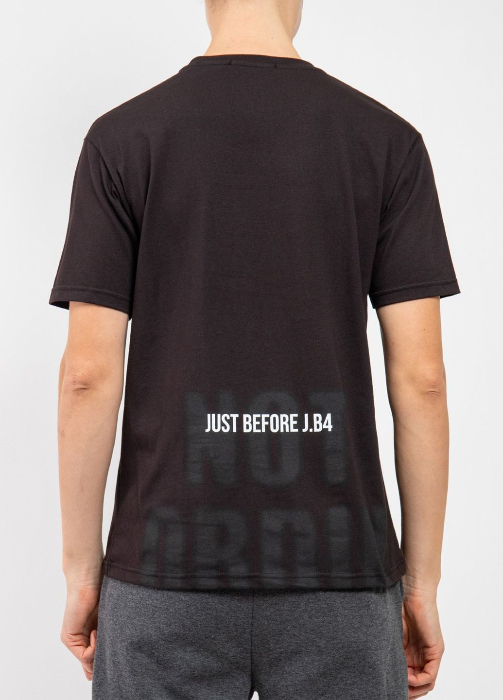 Чорна футболка J.B4 (Just Before)