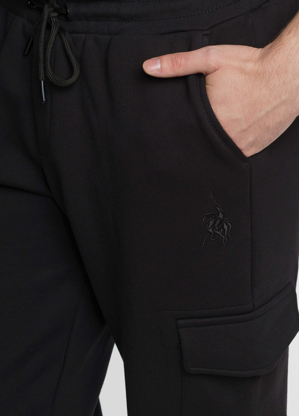 Черные кэжуал демисезонные брюки Arber
