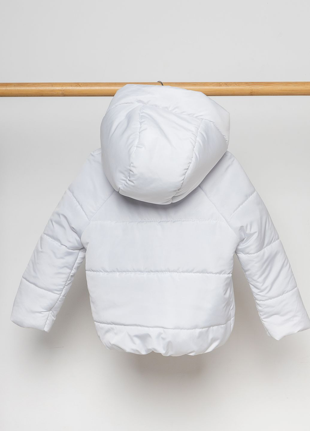 Белая демисезонная куртка демисезонная люкс No Brand