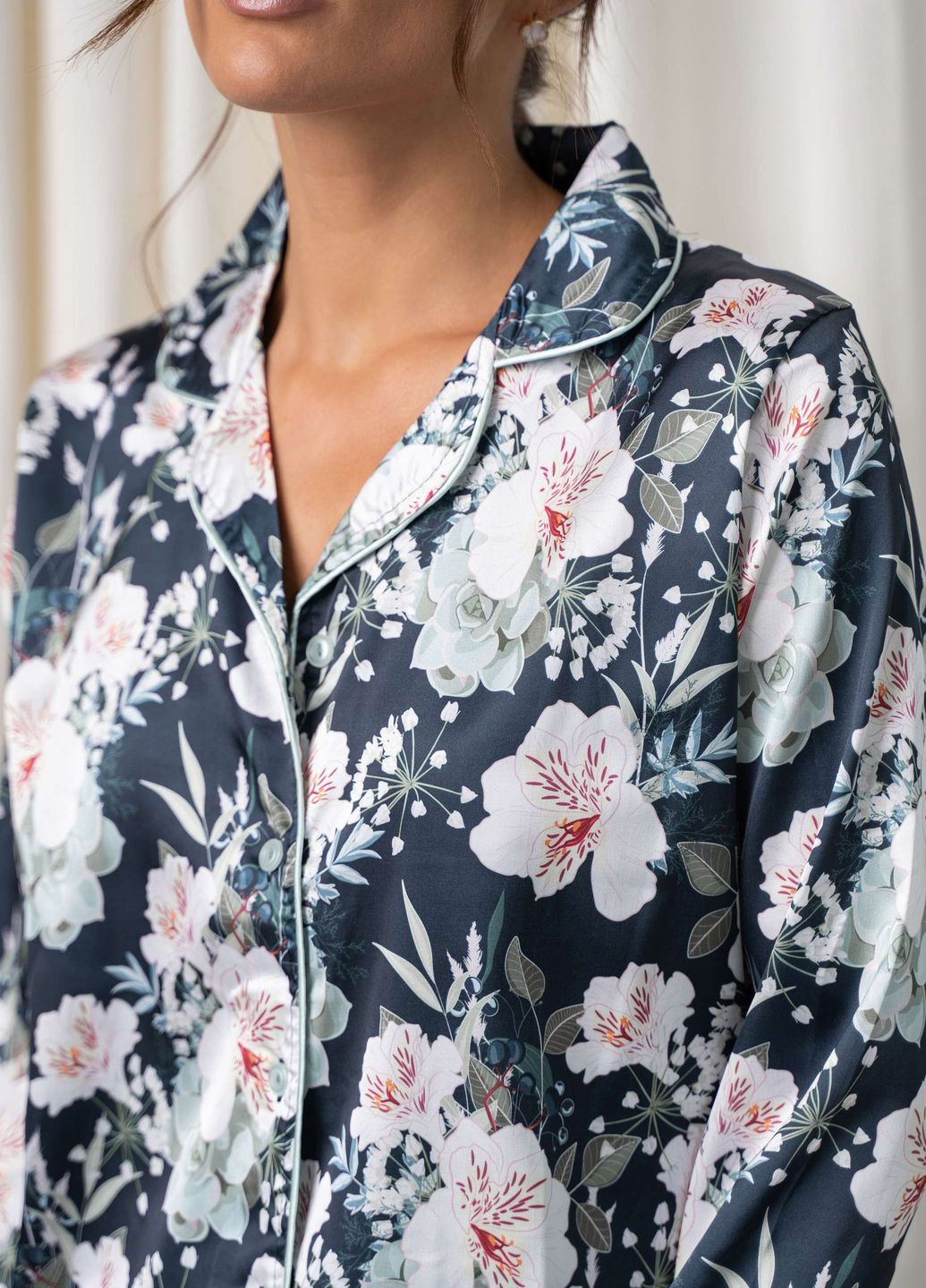 Темно-синяя комплект на пуговицах со штанами Nicoletta