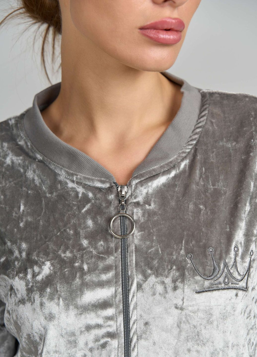 Світло-сіра комплект зі штанами та кофтою на блискавці Nicoletta