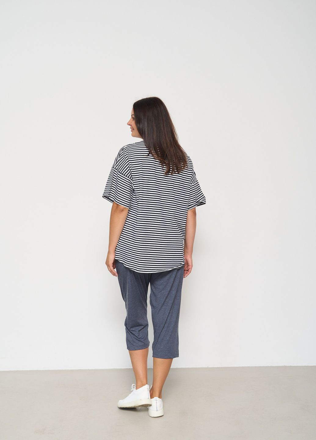 Темно-синя батальний комплект з капрі Nicoletta