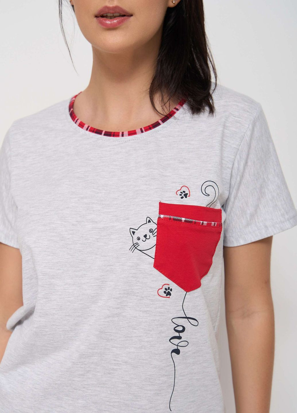 Светло-серая женский комплект с капри в клетку Nicoletta