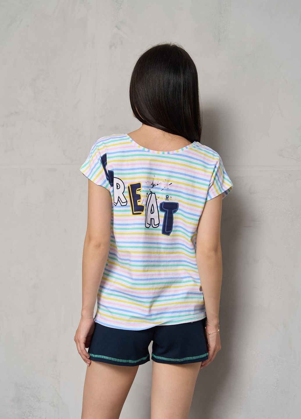 Біла жіночий комплект із шортиками Nicoletta