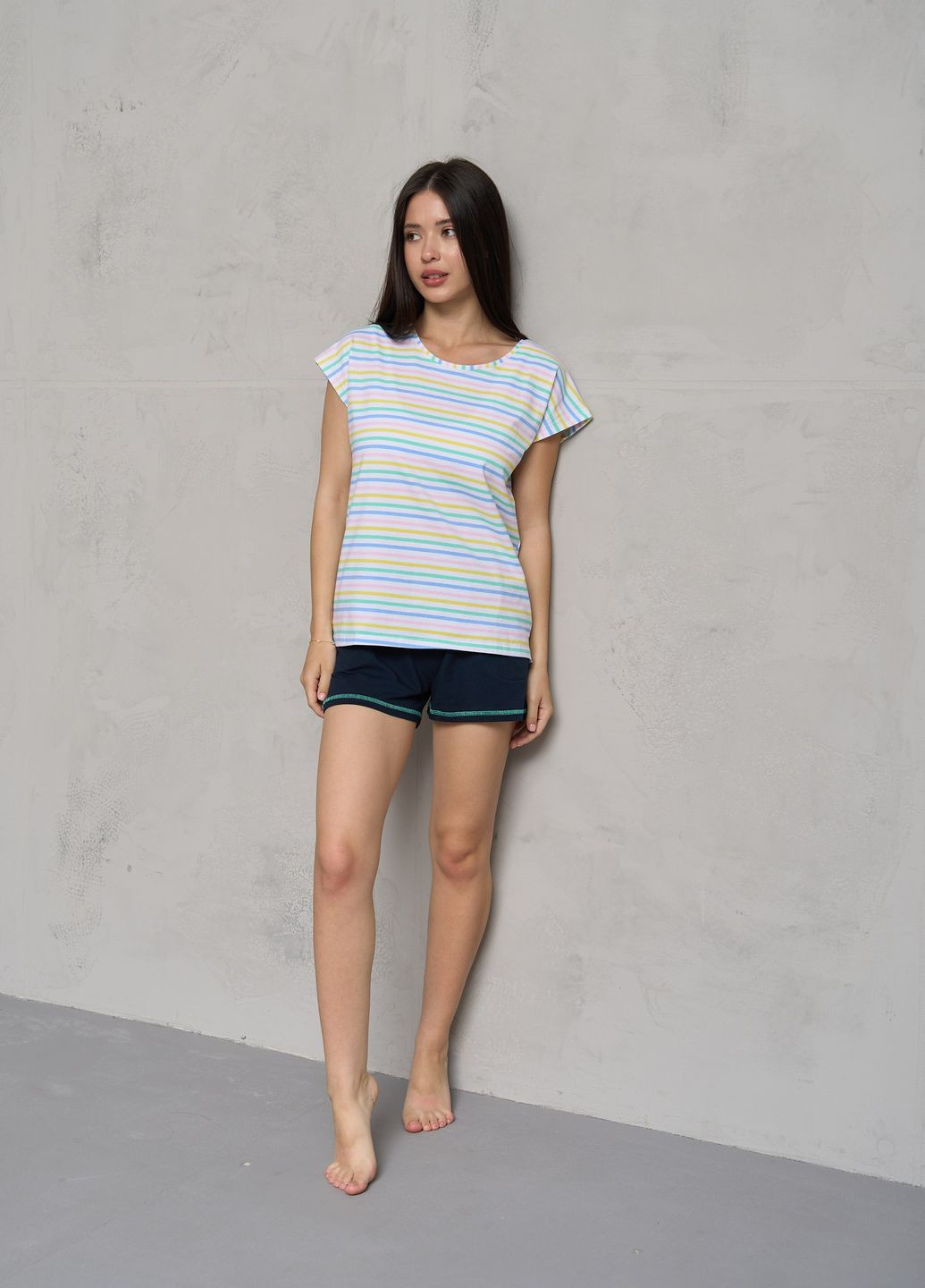 Біла жіночий комплект із шортиками Nicoletta