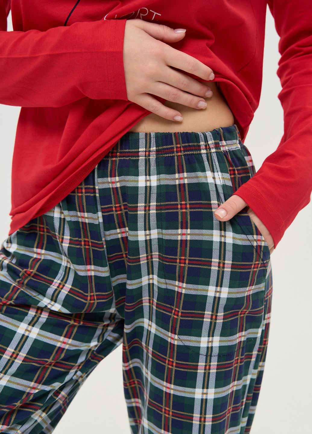 Красная женская пижама со штанами в клетку Nicoletta