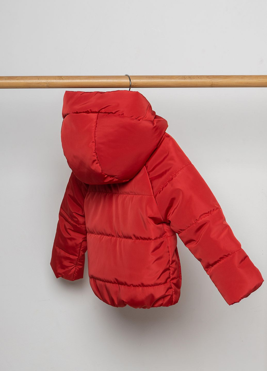 Красная демисезонная куртка демисезонная люкс No Brand