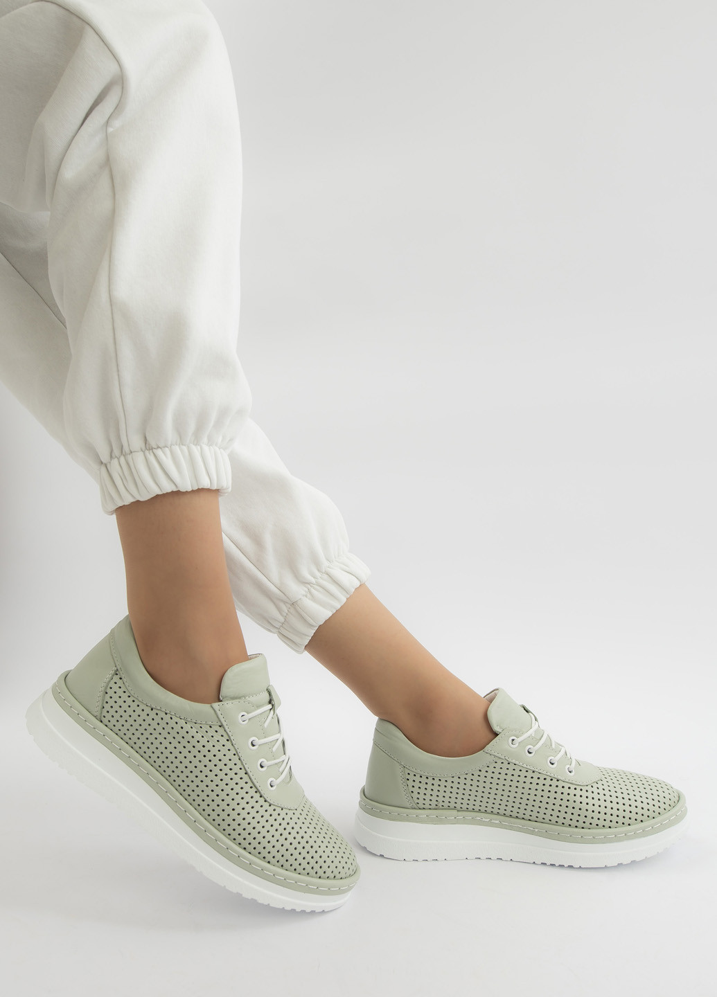 Зеленые кроссовки женские Fashion