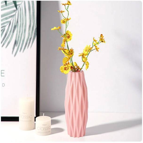 Витончена ваза для квітів рожевого кольору. No Brand (278593795)