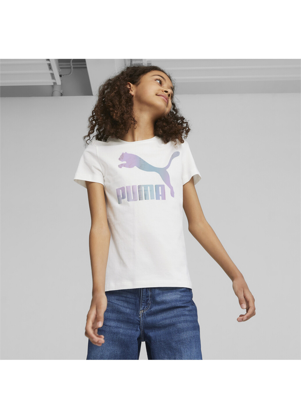Белая демисезонная детская футболка classics iridescent logo youth tee Puma