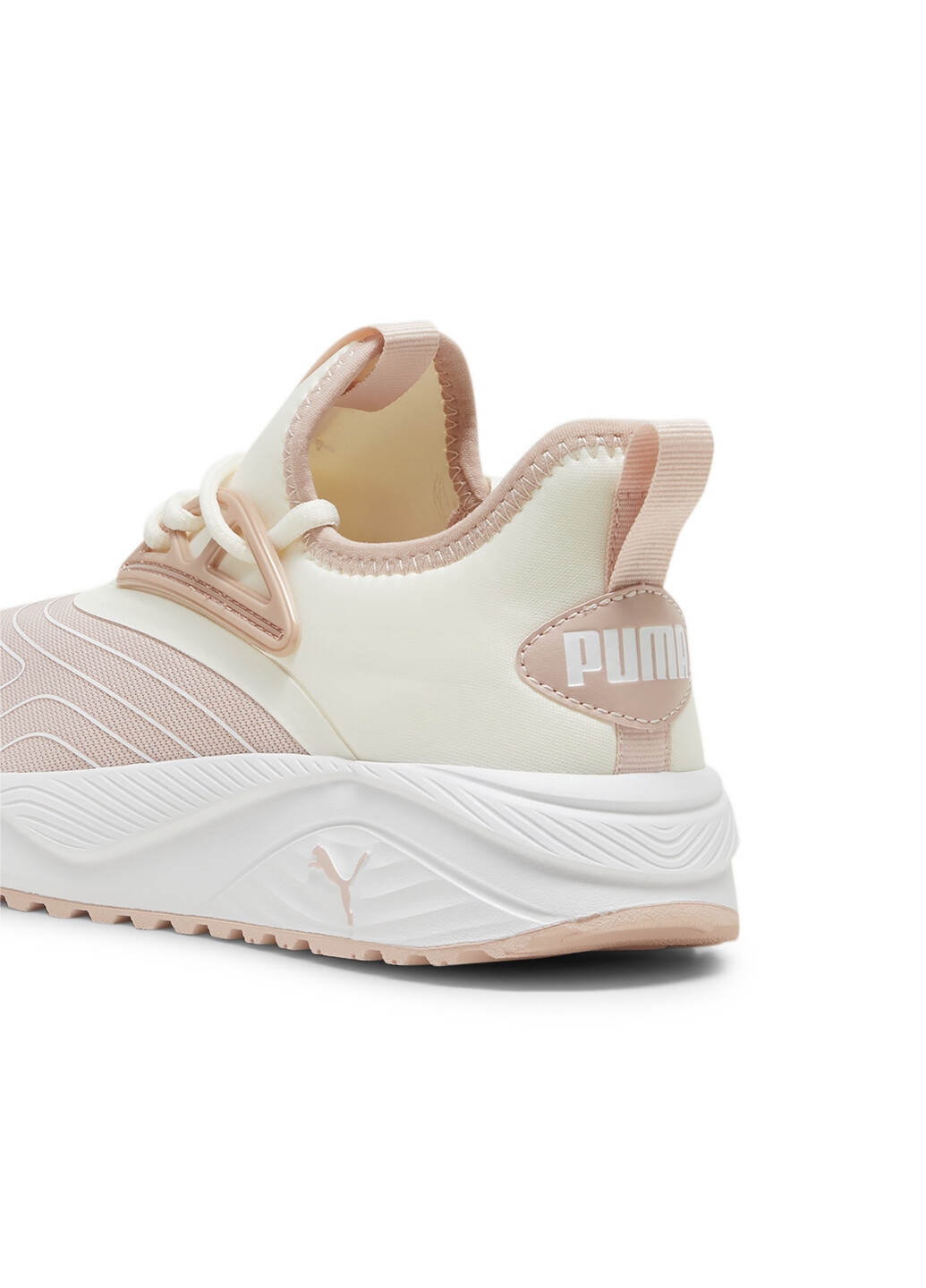 Розовые всесезонные кроссовки pacer beauty women's sneakers Puma