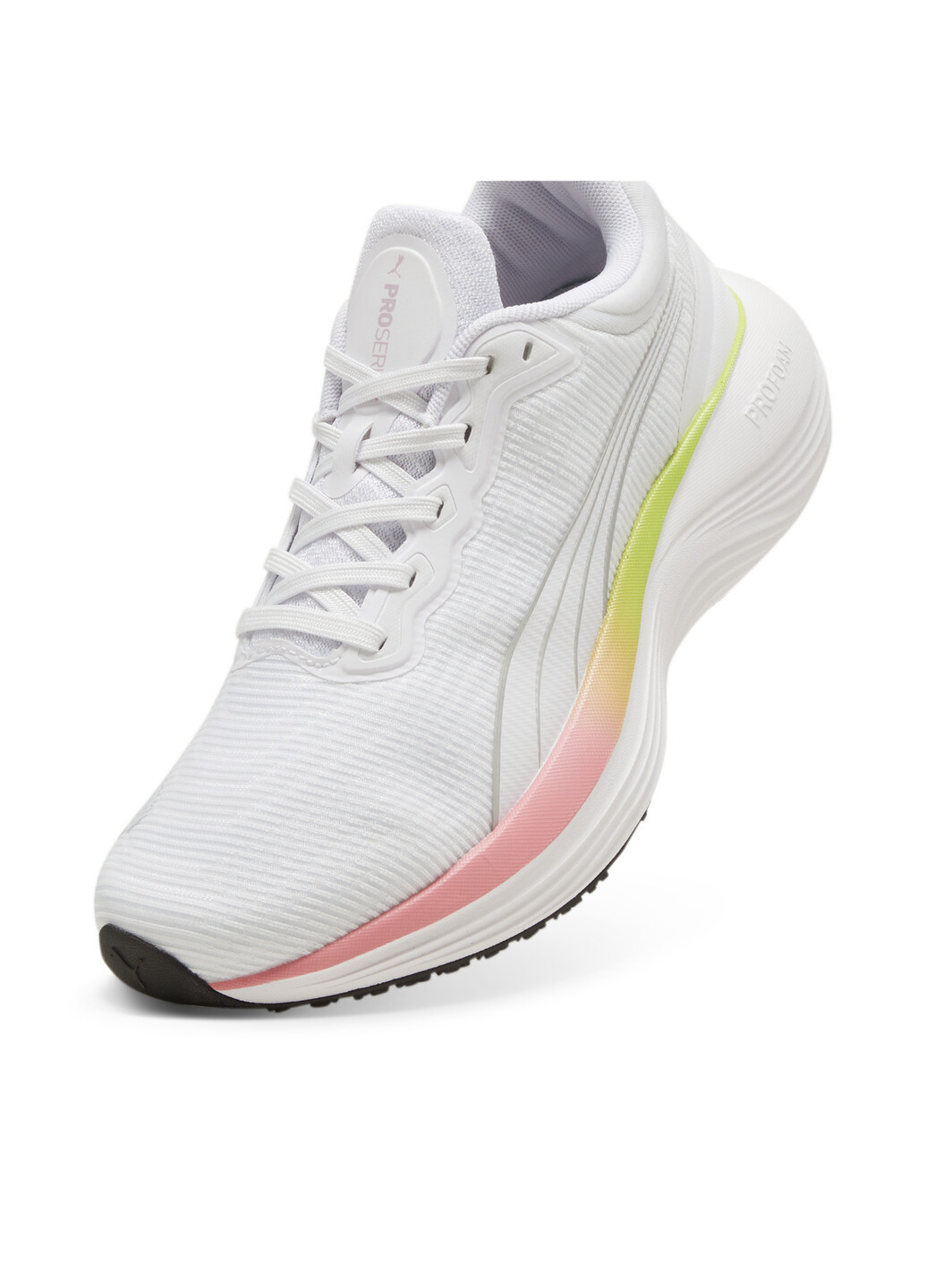 Белые всесезонные кроссовки scend pro ultra women's running shoe Puma