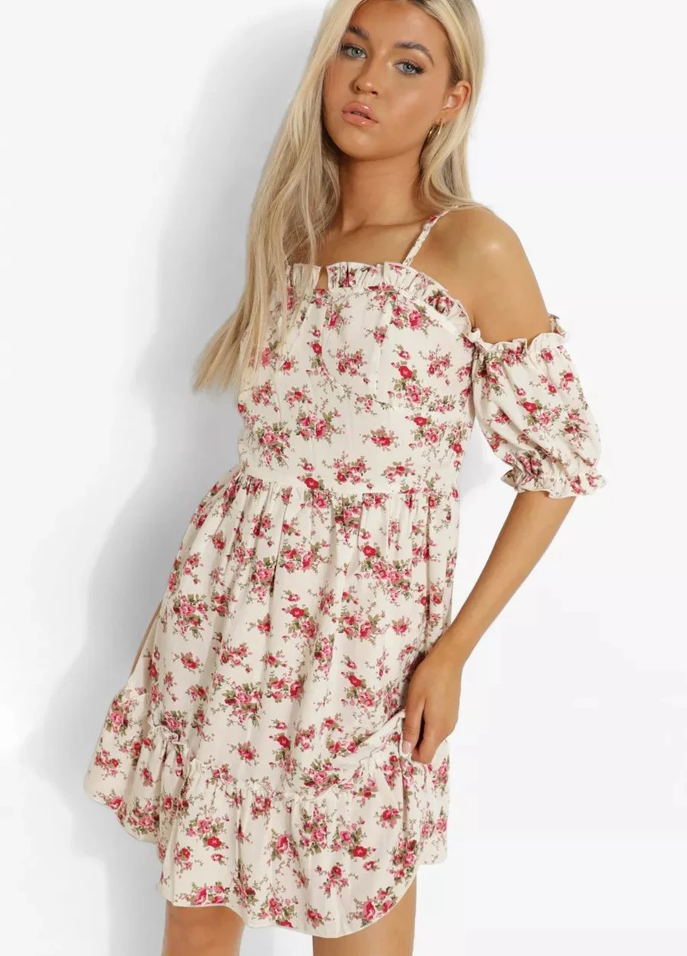 Білий сукня Boohoo