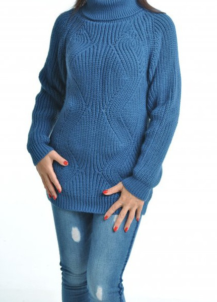 Светло-синий зимний удлиненный свитер Berta Lucci