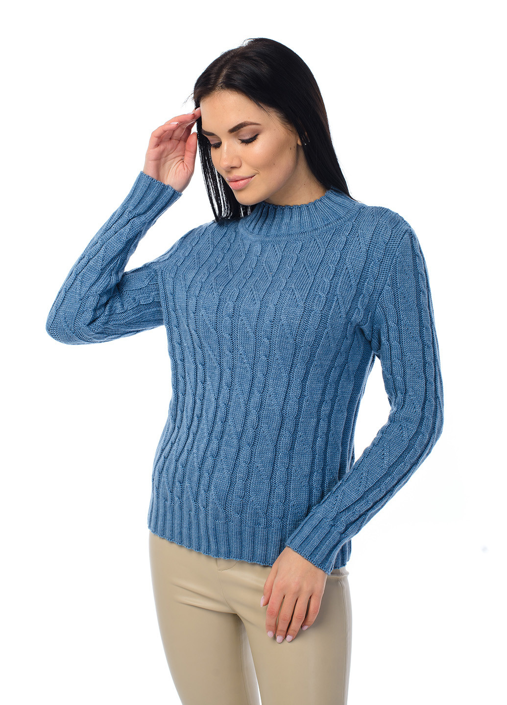 Голубой женский мягкий свитер с воротником стойкой. SVTR