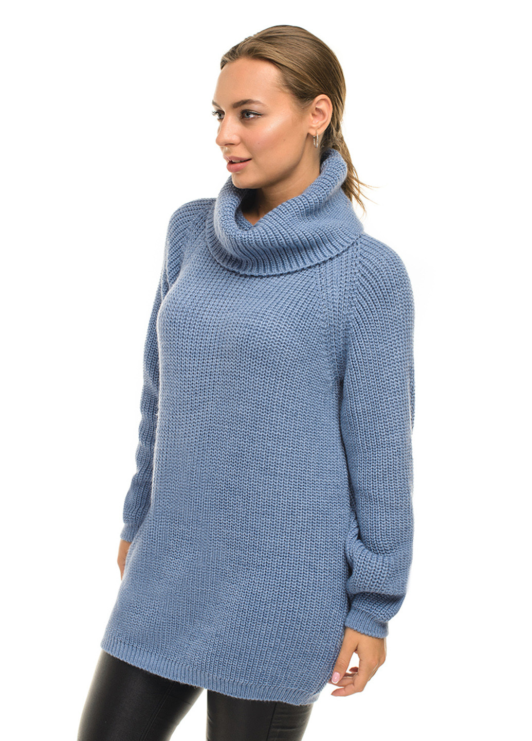 Голубой теплый свитер крупной вязки светлая пудра SVTR