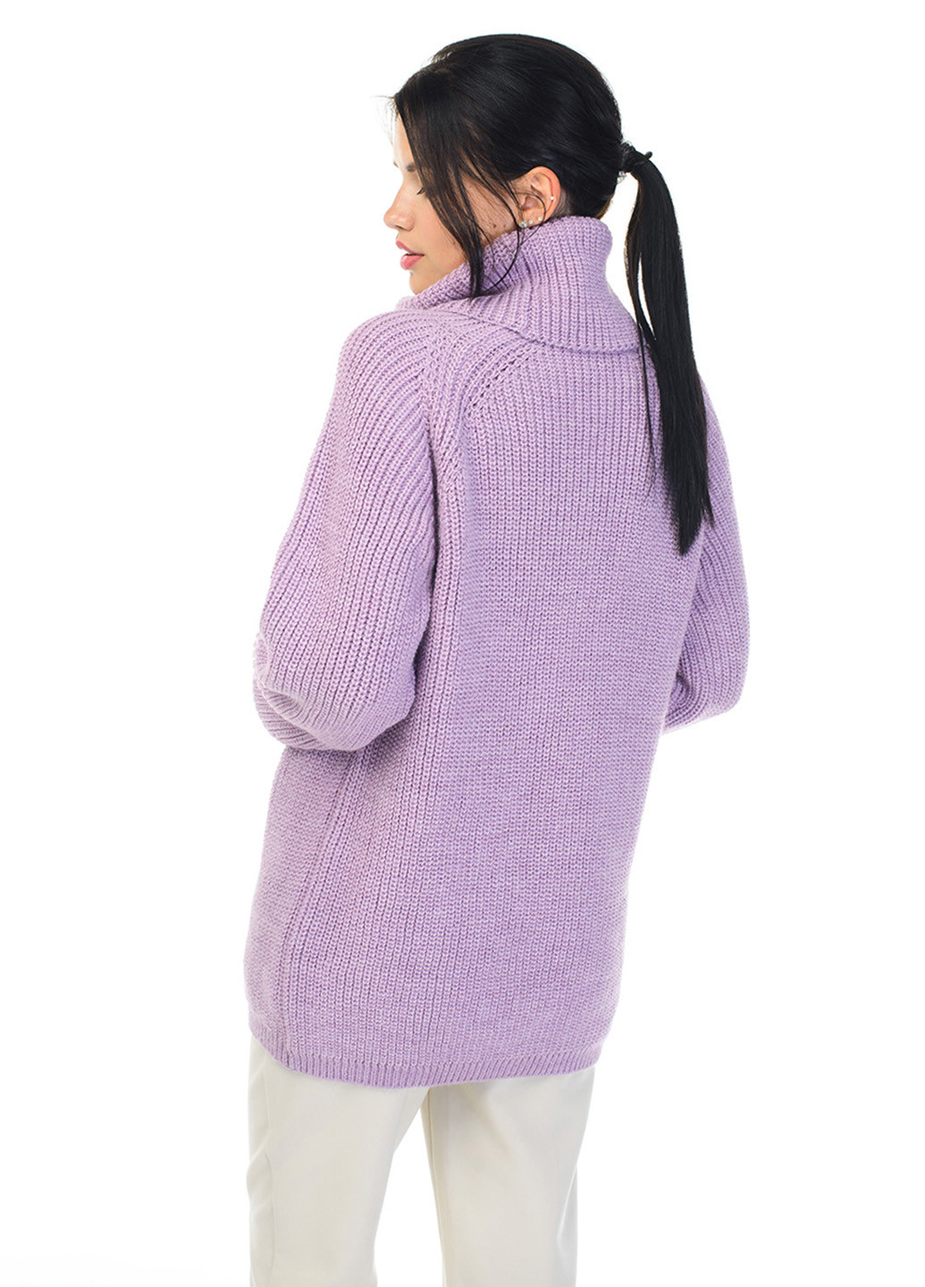 Сиреневый теплый свитер крупной вязки светлая пудра SVTR