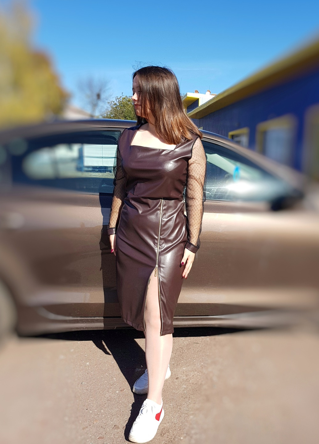 Коричневое коричневое платье кожзам с рукавами сетка Molegi