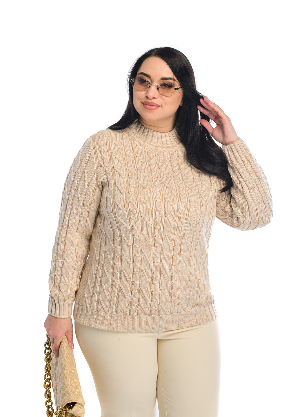 Пудровий жіночий м'який светр з стійкою коміром SVTR