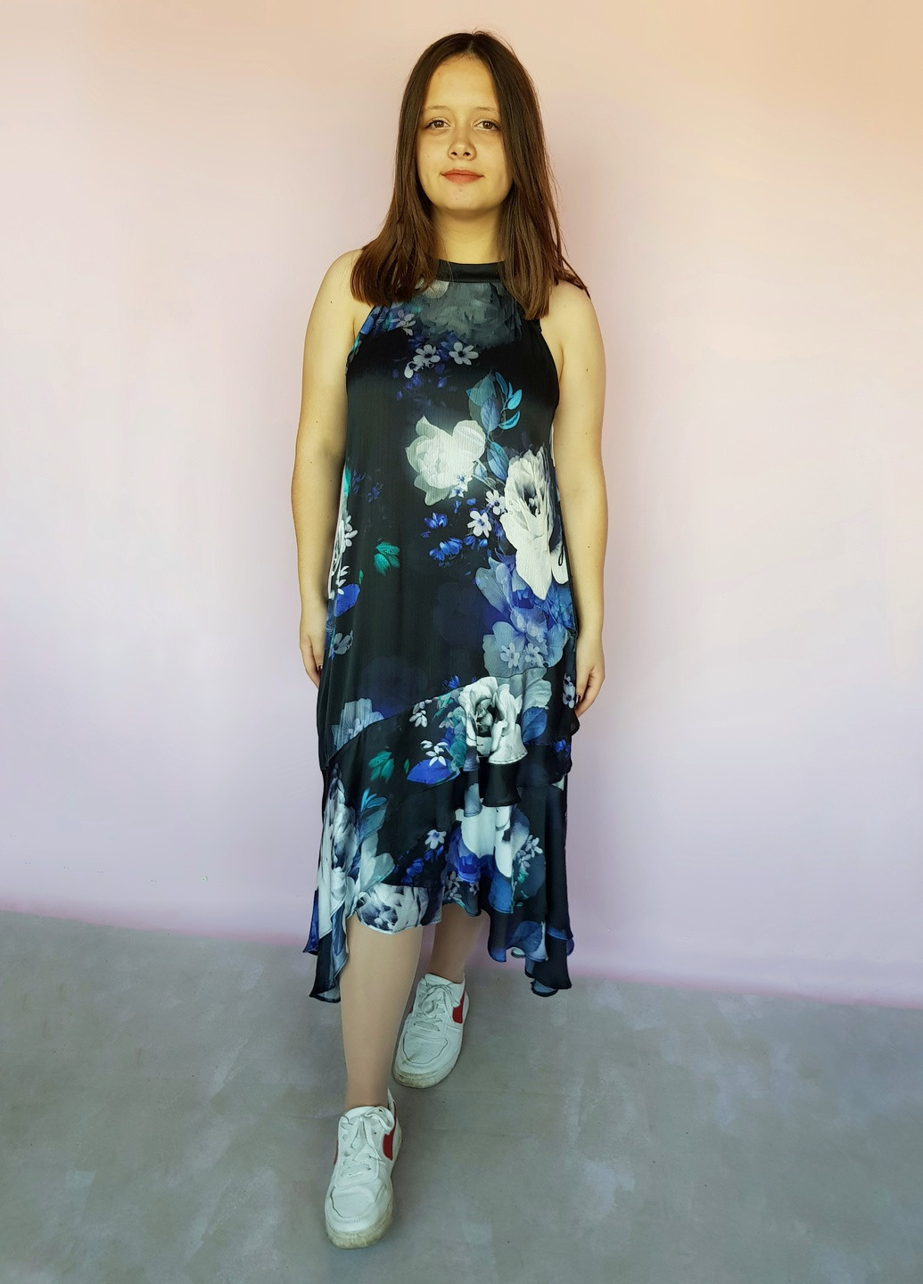 Черное платье синее в цветы миди Lipsy