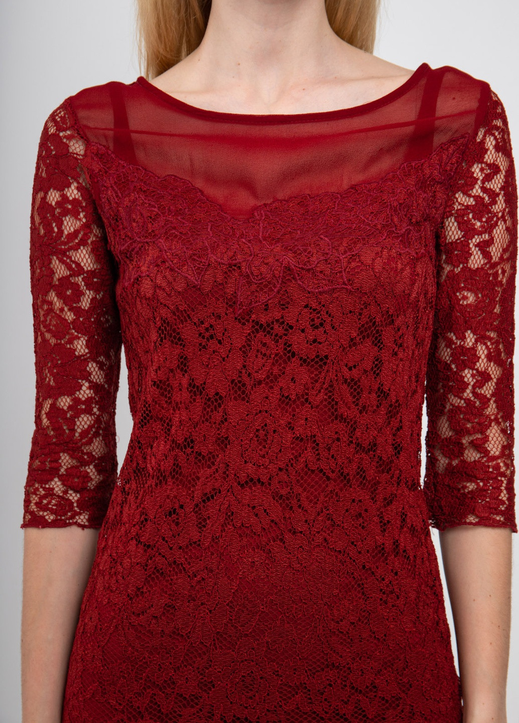 Красное кэжуал бордовое гипюровое платье-мини Daniela Fargion однотонное